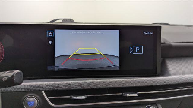 Used 2025 Hyundai Sonata SEL FWD image 28