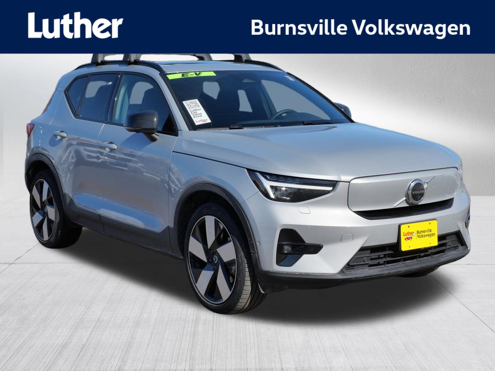 Used 2023 Volvo XC40 Recharge Ultimate image 1
