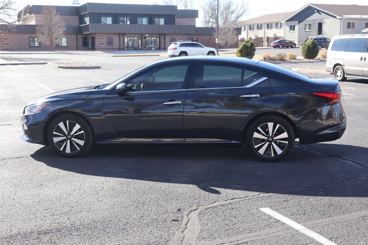 Used 2022 Nissan Altima 2.5 SV image 9