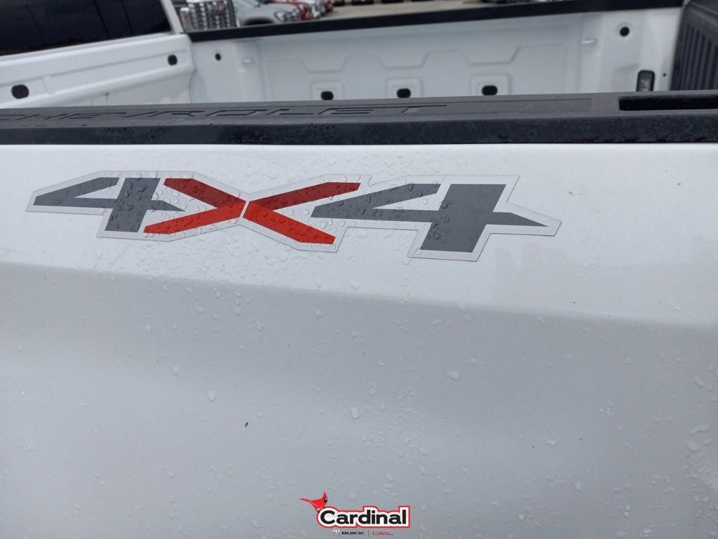 Used 2022 Chevrolet Silverado 1500 LT image 11