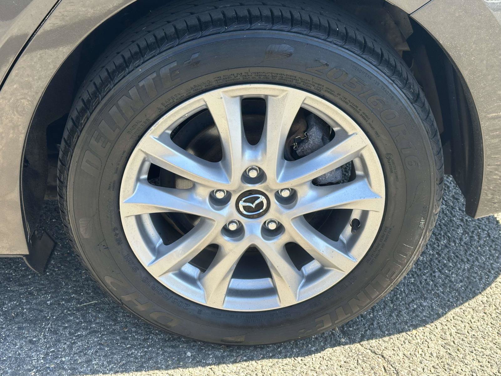 Used 2016 MAZDA MAZDA3 i Sport w/ Preferred Equipment Package FWD image 32