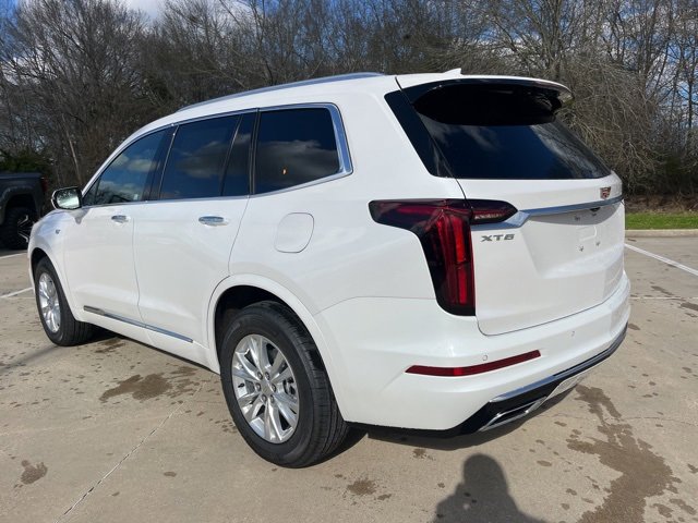 New 2025 Cadillac XT6 Luxury image 3