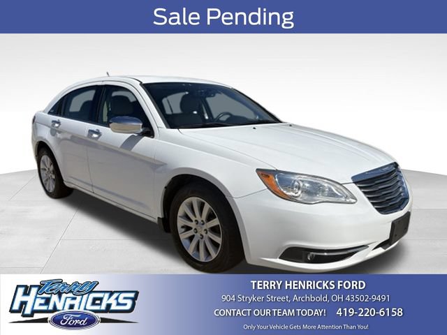 Used 2014 Chrysler 200 Limited w/ Sun/Sound Group FWD 360° Tour