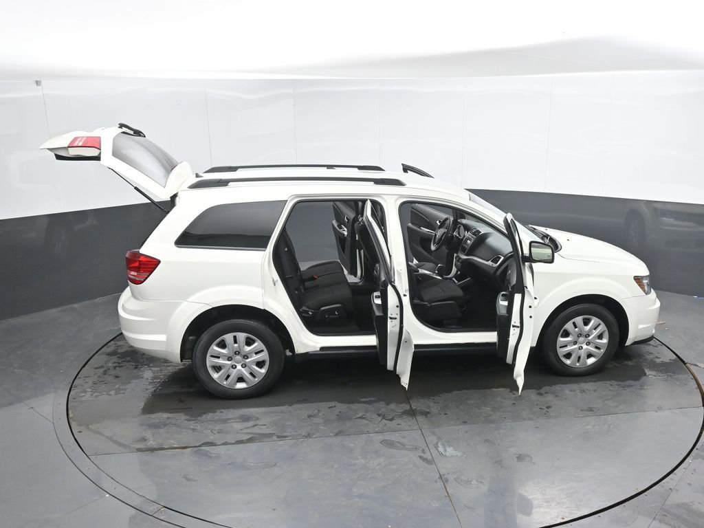 Used 2020 Dodge Journey SE image 49