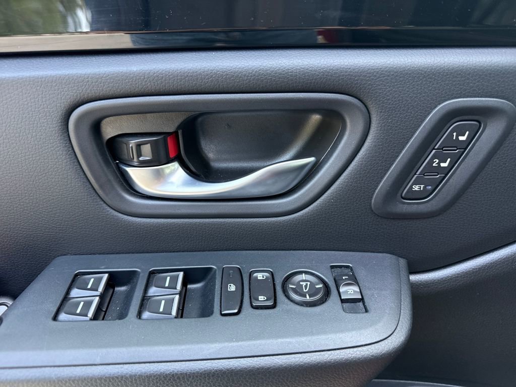Certified 2025 Honda Pilot EX-L image 12