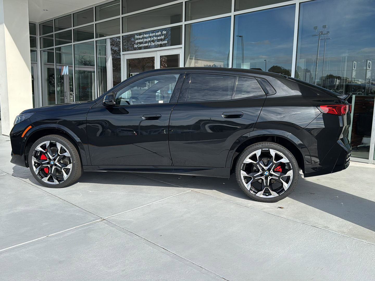 New 2026 BMW X2 xDrive28i w/ Technology Package image 3