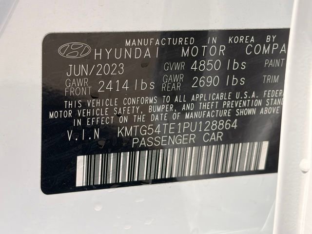 Used 2023 Genesis G70 2.0T w/ Sport Advanced Package RWD image 37