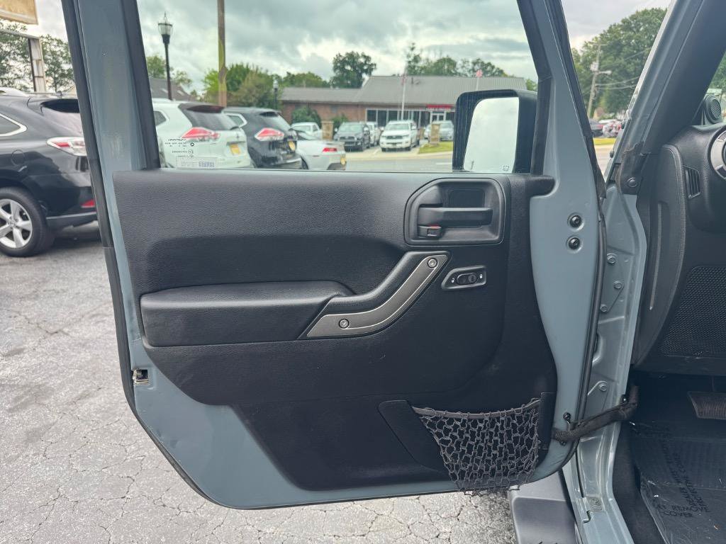 Used 2014 Jeep Wrangler Unlimited Sport w/ Quick Order Package 24S AWD/4WD image 10