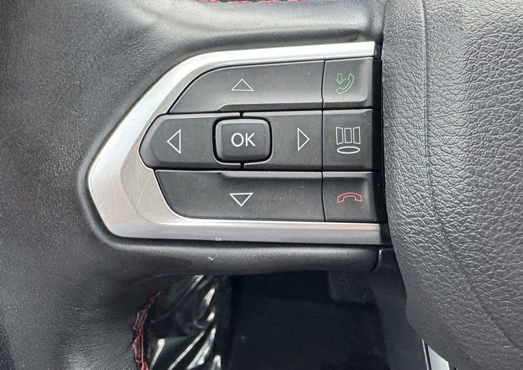 Used 2022 Jeep Compass Trailhawk w/ Trailhawk Elite Group image 18