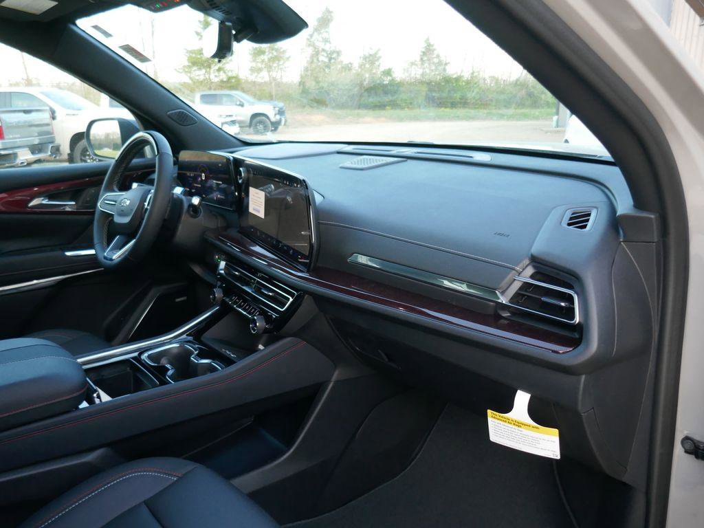 New 2026 Chevrolet Traverse Z71 w/ Enhanced Driving Package AWD/4WD image 10