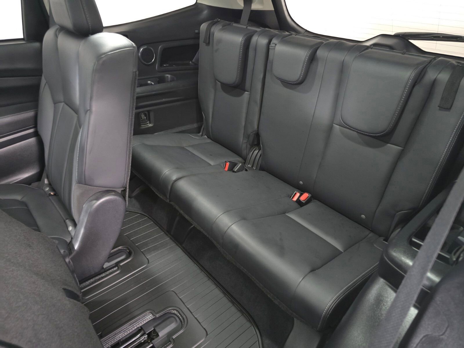 Certified 2023 Subaru Ascent Limited w/ Technology Package image 19