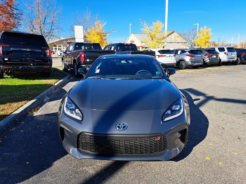 New 2025 Toyota GR86 Premium image 3