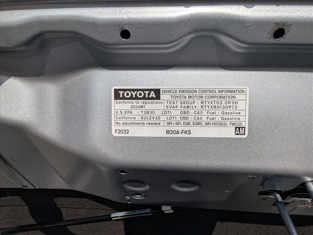 Used 2024 Toyota Corolla Cross XLE image 20