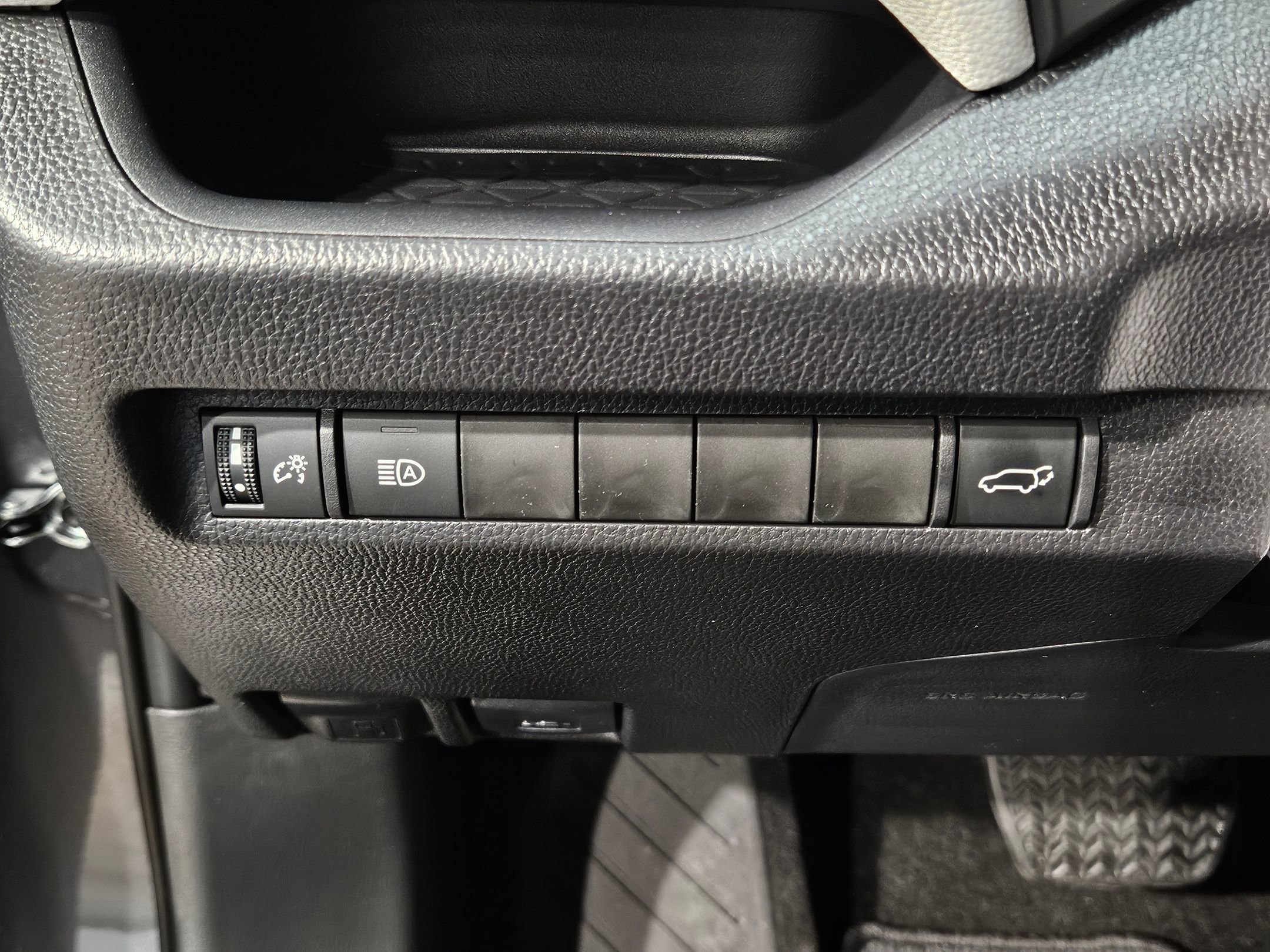 New 2025 Toyota RAV4 XLE Premium image 14