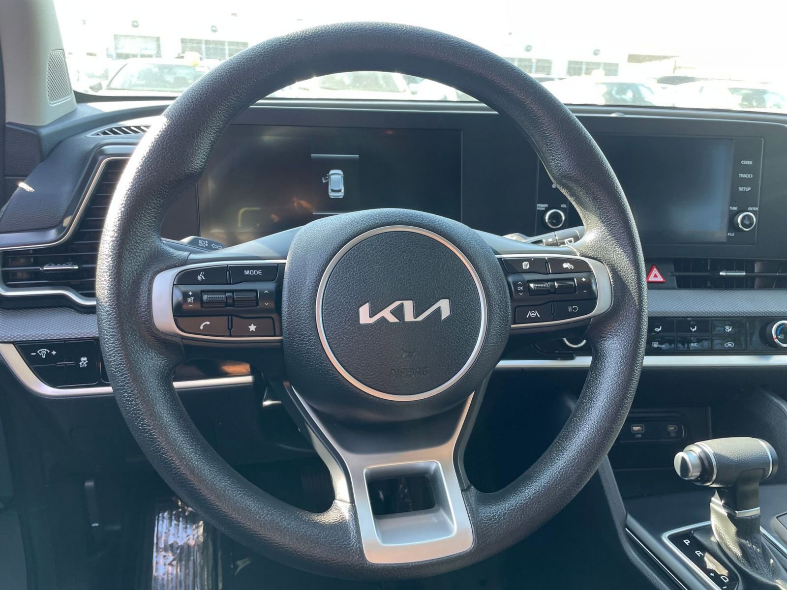 Used 2025 Kia Sportage LX FWD image 28