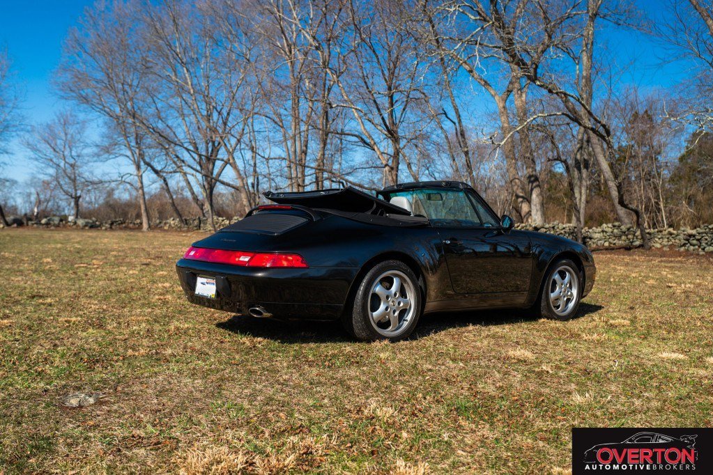 Used 1995 Porsche 911 Carrera RWD image 3