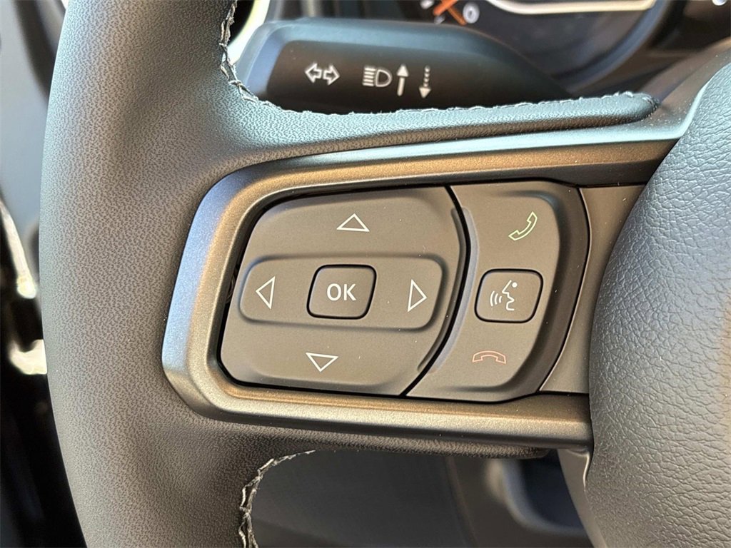 New 2025 Jeep Gladiator Sport image 25