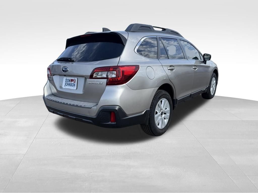 Used 2018 Subaru Outback 2.5i Premium AWD/4WD image 23