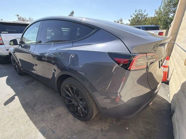 Used 2023 Tesla Model Y Long Range AWD/4WD image 4