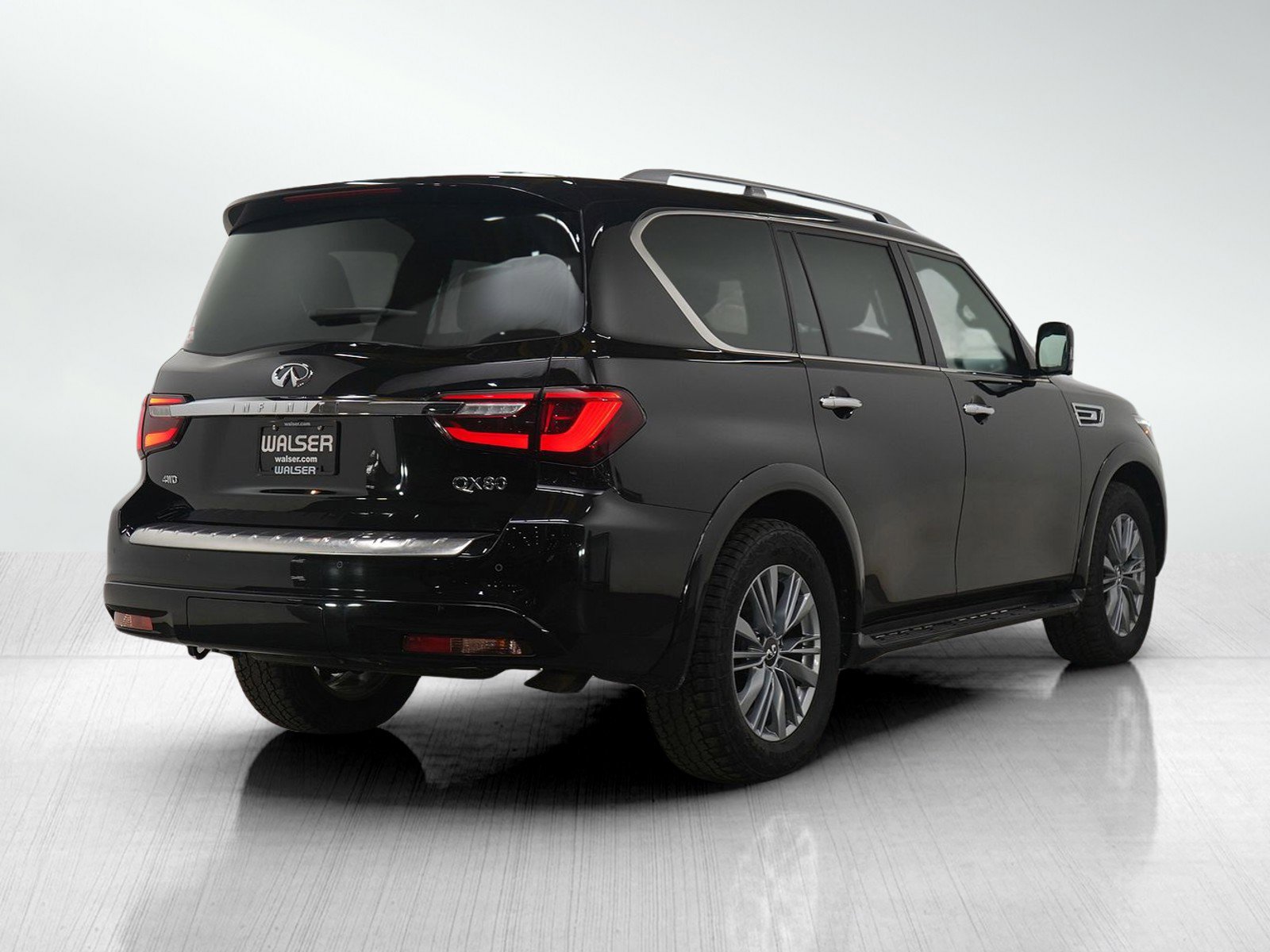 Used 2024 INFINITI QX80 Premium Select image 7