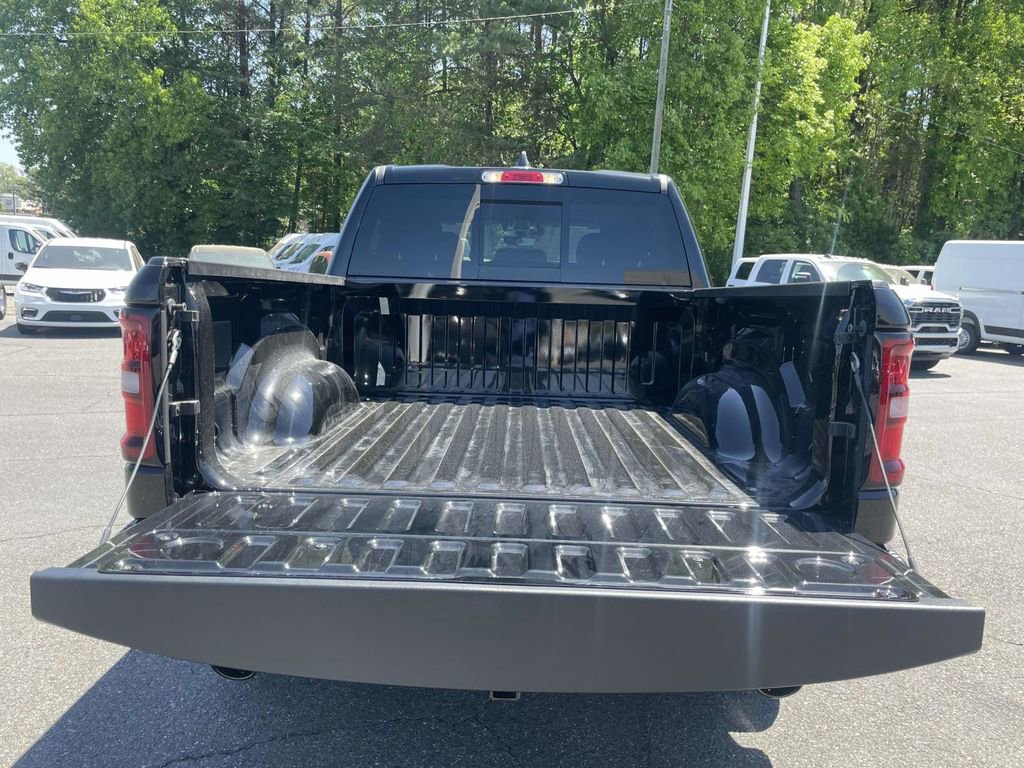 New 2026 RAM 1500 4x4 Crew Cab image 19