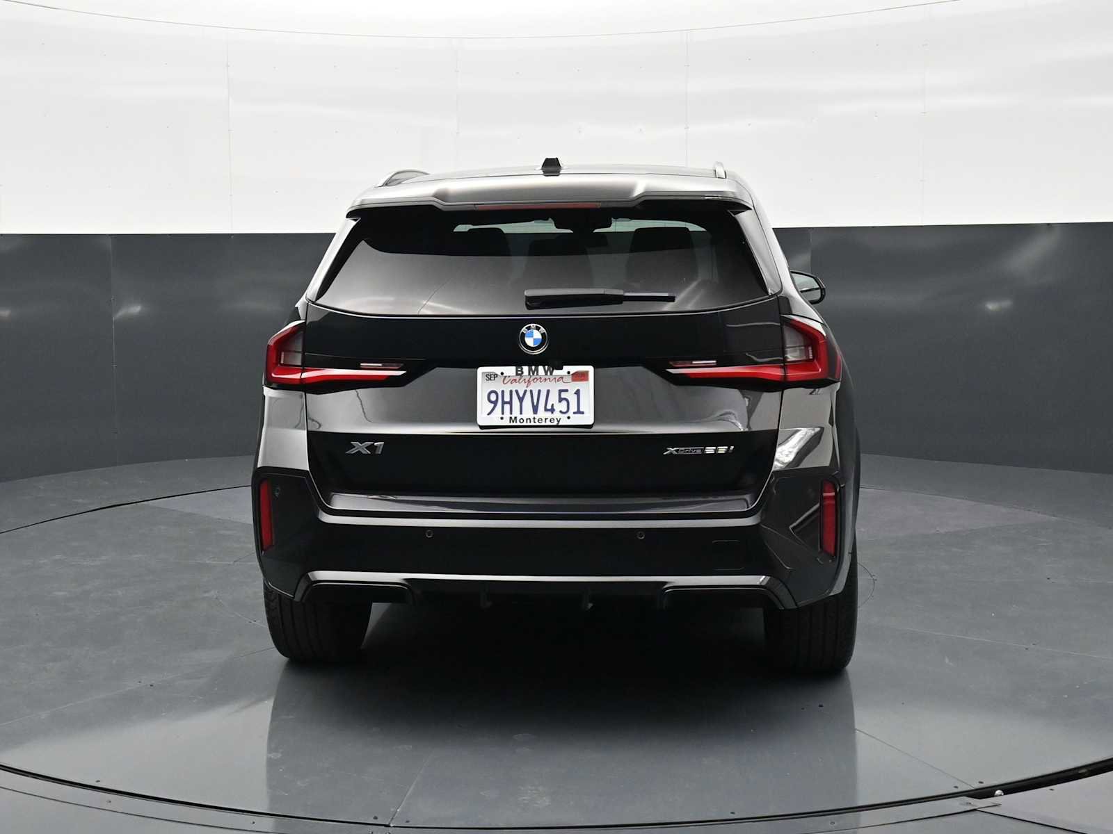 Used 2023 BMW X1 xDrive28i w/ M Sport Package image 6