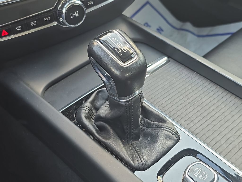 Used 2020 Volvo S60 T5 Momentum image 24