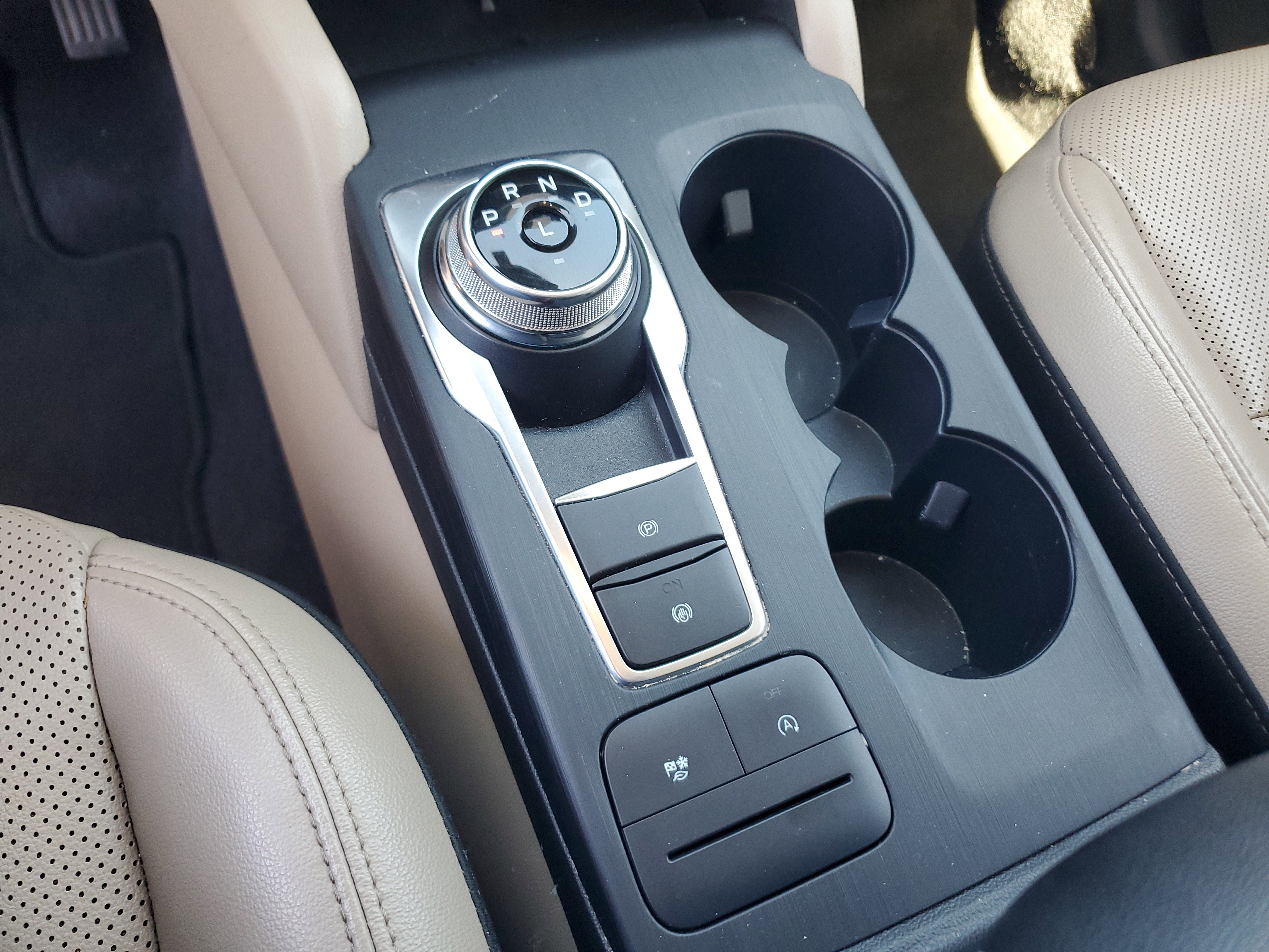 Used 2022 Ford Escape SEL w/ Technology Package image 26