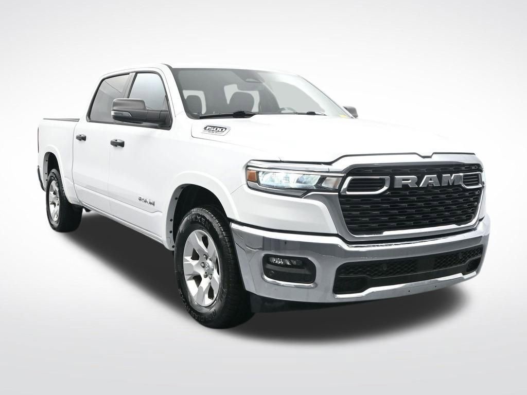 Used 2025 RAM 1500 Big Horn AWD/4WD image 3