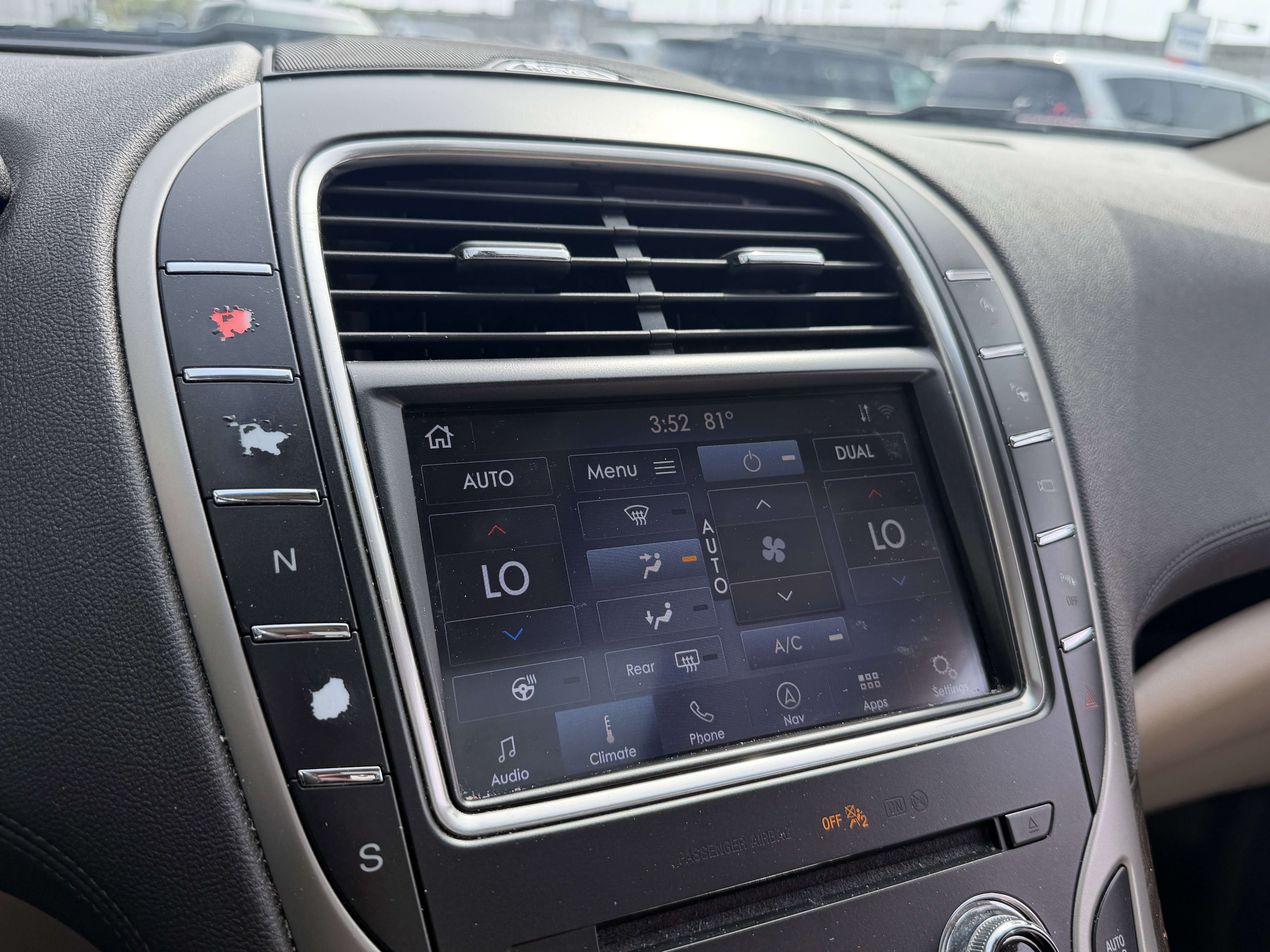 Used 2020 Lincoln Nautilus Reserve w/ Equipment Group 201A image 37