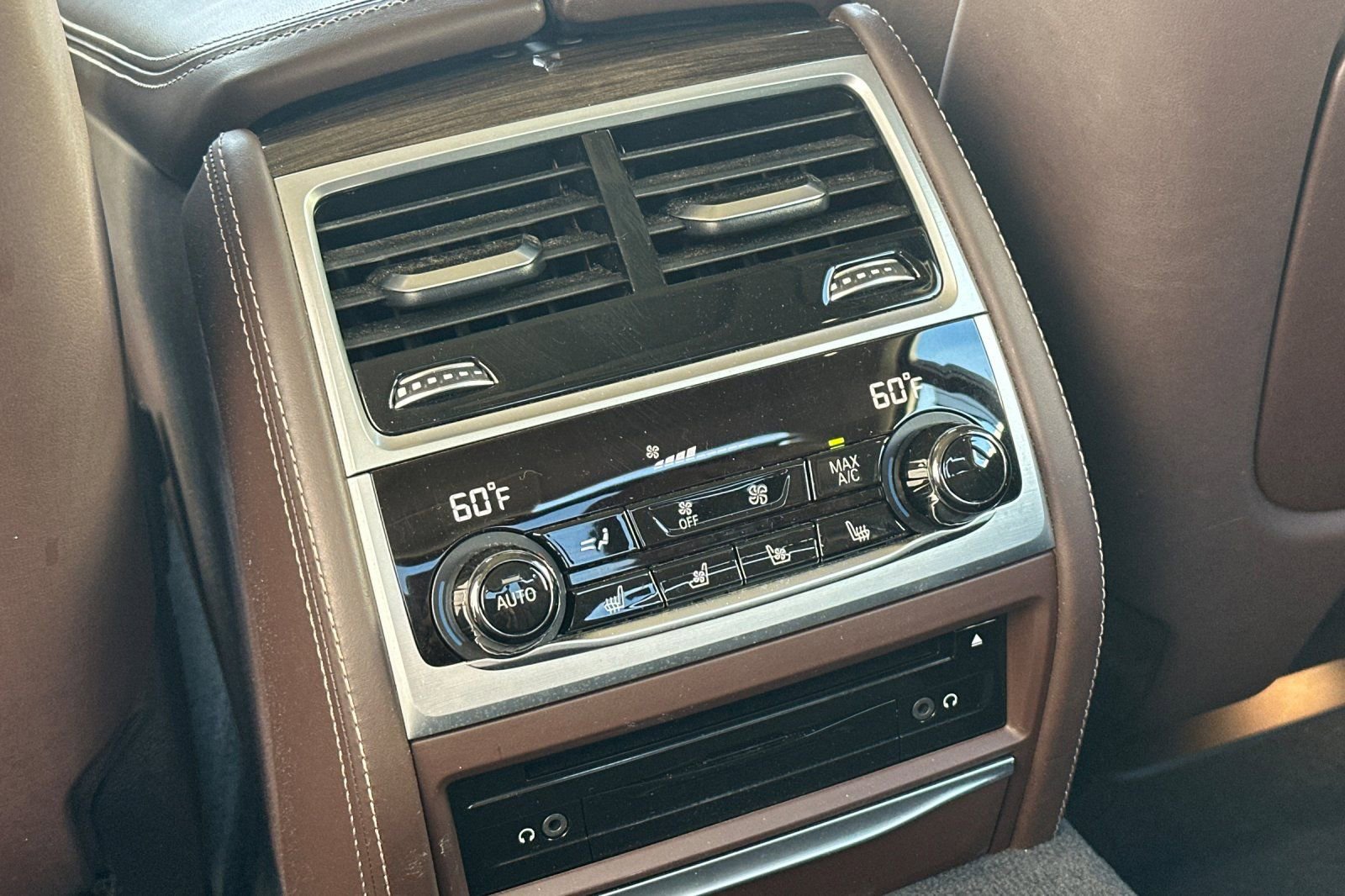 Used 2018 BMW 750i 750i image 12