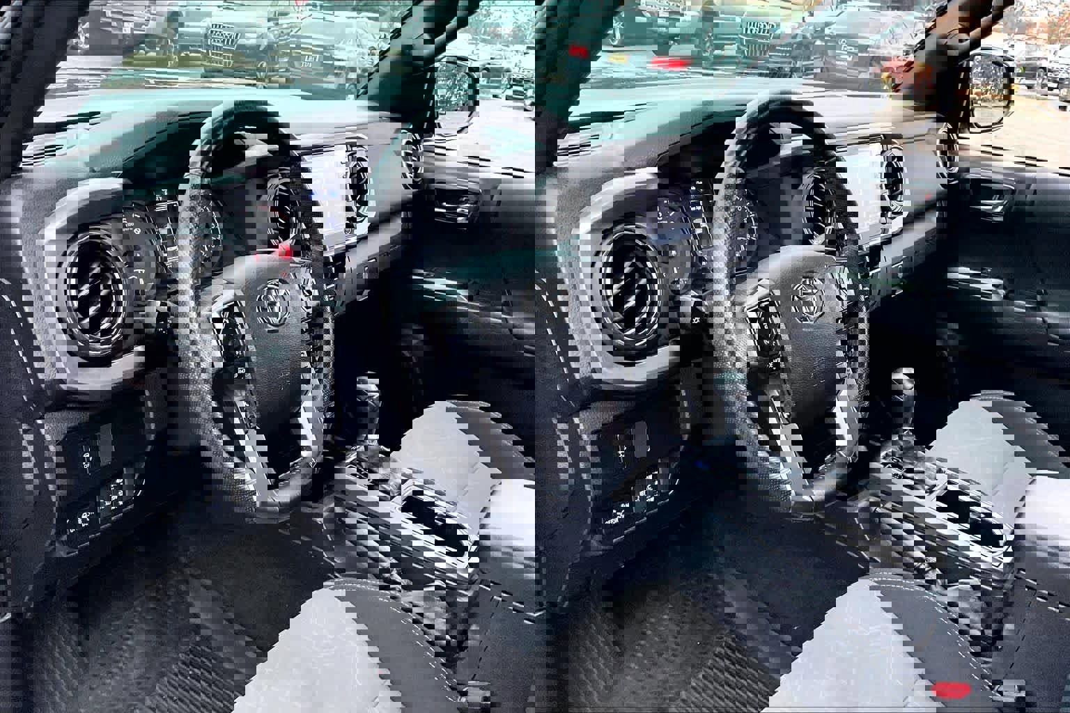 Certified 2022 Toyota Tacoma TRD Off-Road image 17