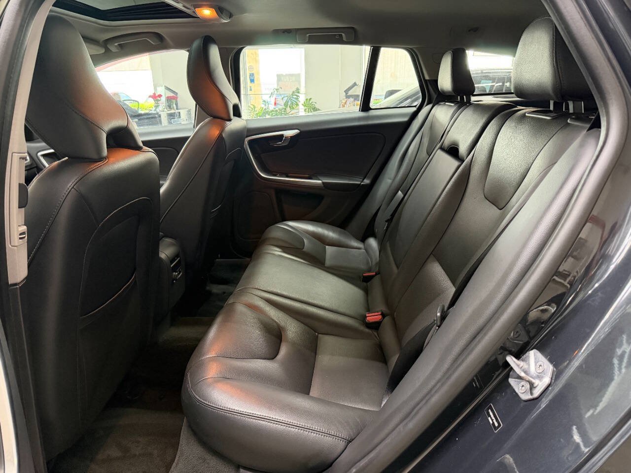 Used 2015 Volvo V60 T5 Premier FWD image 14