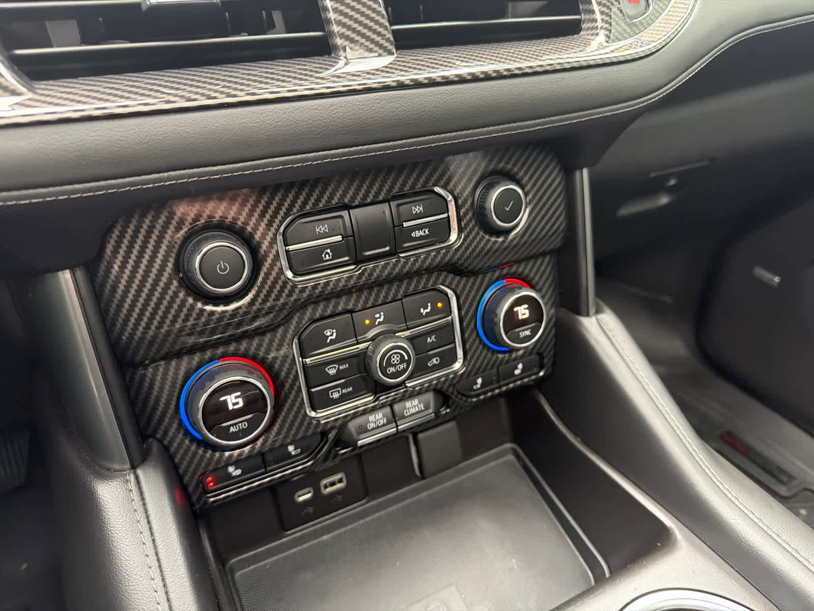 Used 2022 Chevrolet Tahoe LT w/ LT Signature Package image 50