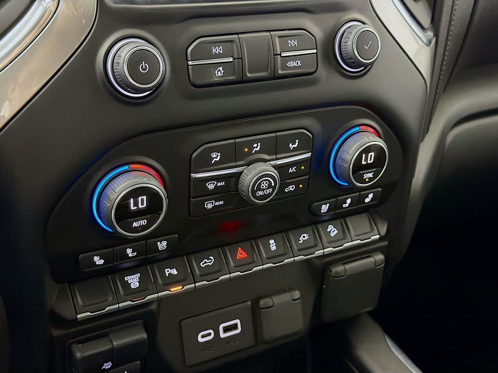 Used 2022 Chevrolet Silverado 2500 LTZ w/ LTZ Texas Edition image 19