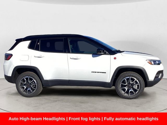 New 2026 Jeep Compass Trailhawk image 7