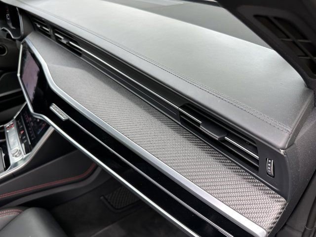 Used 2021 Audi RS 6 AWD/4WD image 32