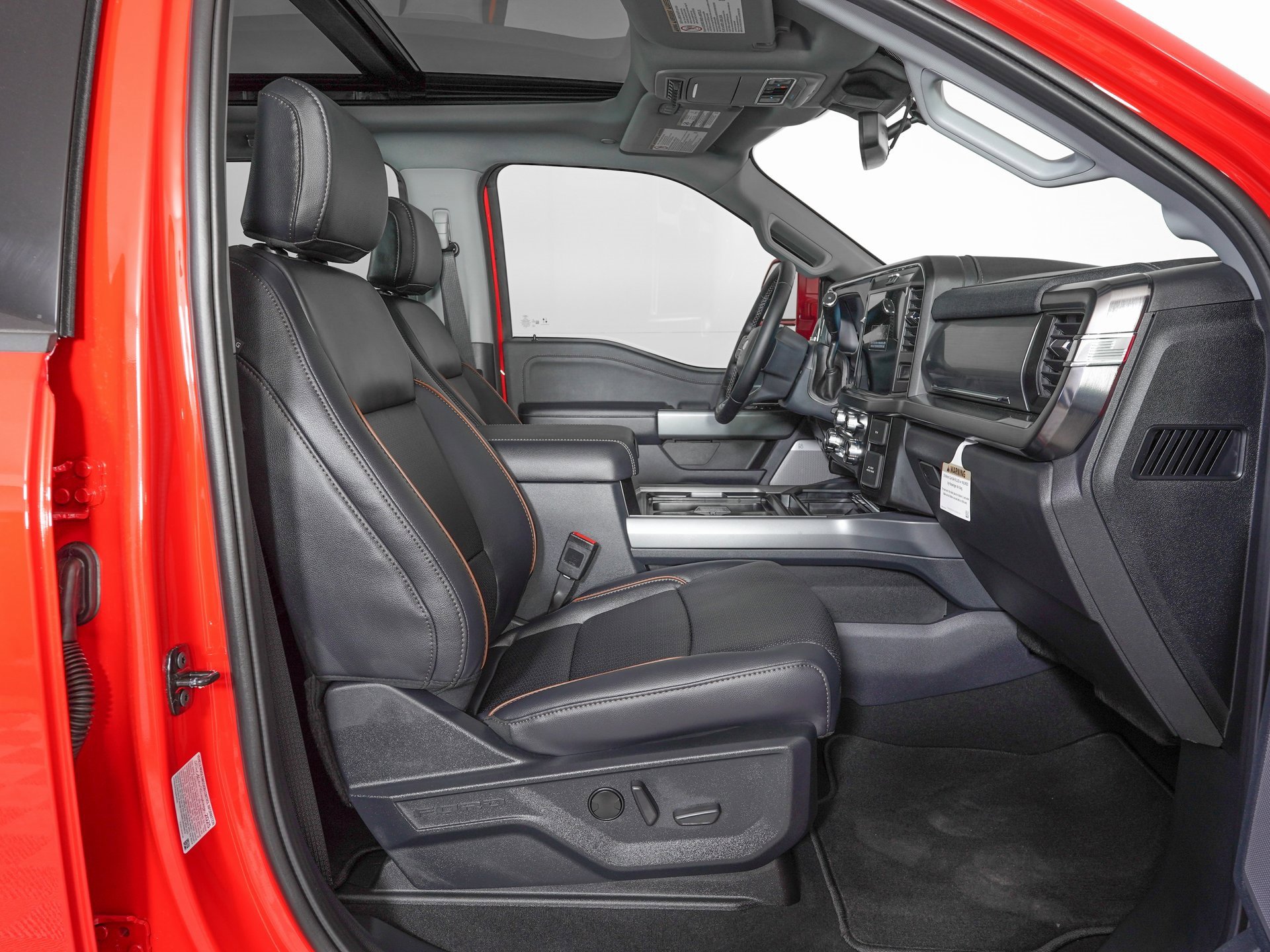 Used 2026 Ford F450 Lariat w/ FX4 Off-Road Package image 7