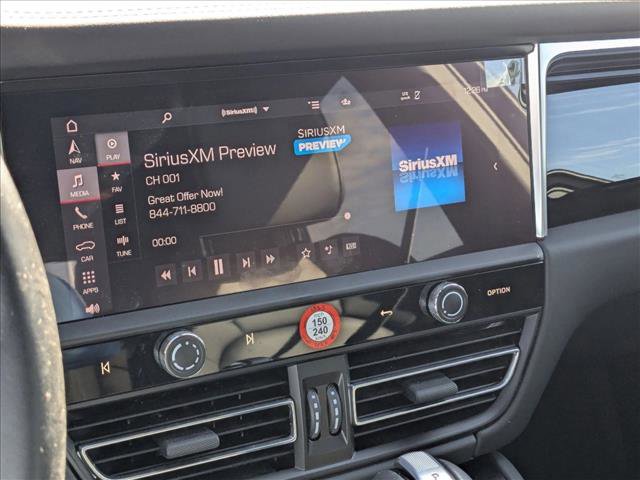 Used 2023 Porsche Macan Turbo image 14