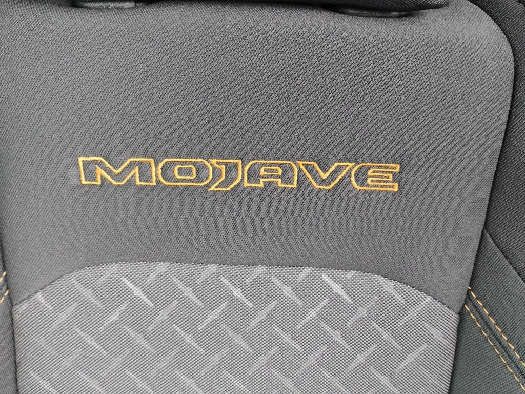 New 2025 Jeep Gladiator Mojave image 22