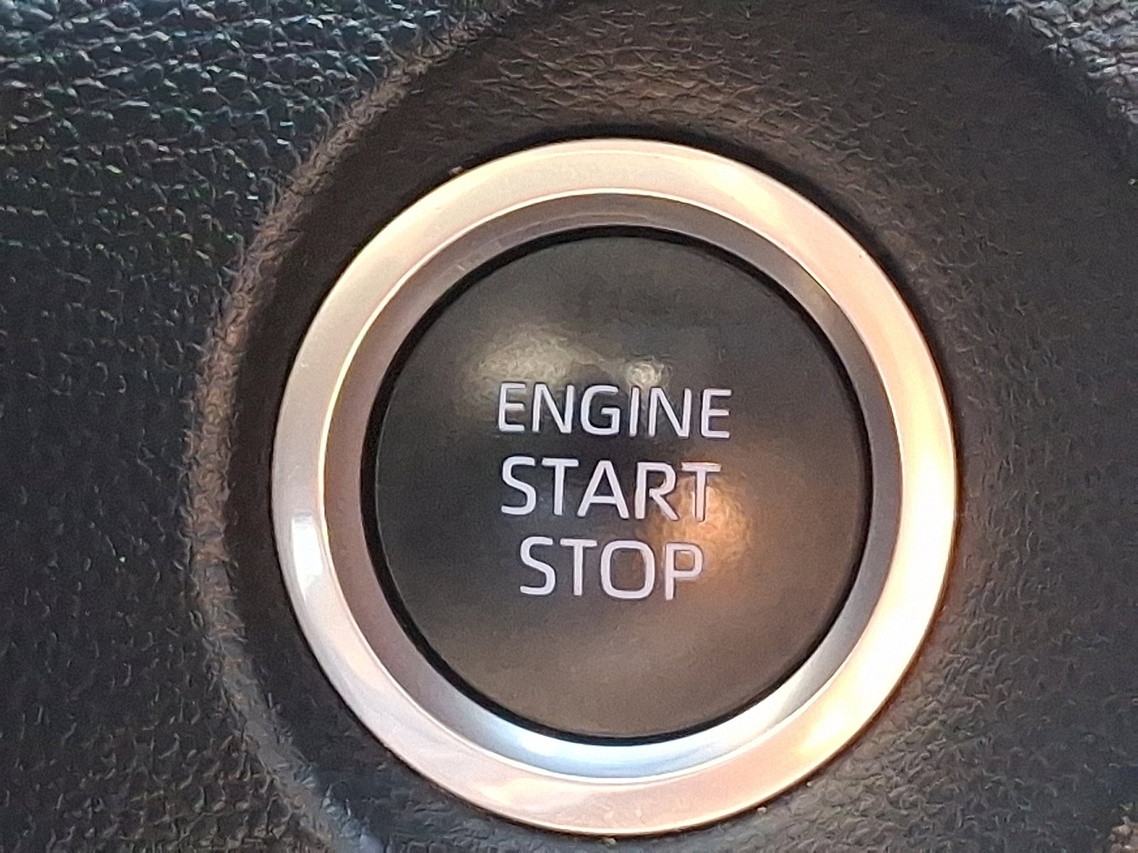 Certified 2022 Toyota Corolla Cross XLE image 24