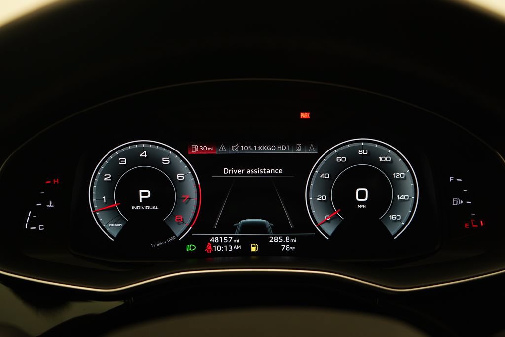 Used 2022 Audi Q8 Premium Plus AWD/4WD image 10