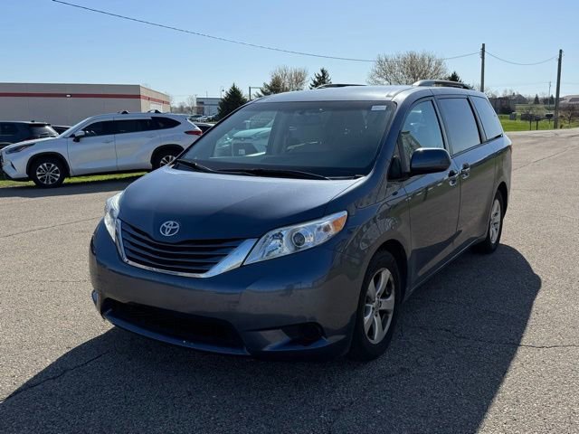 Used 2016 Toyota Sienna LE FWD image 10