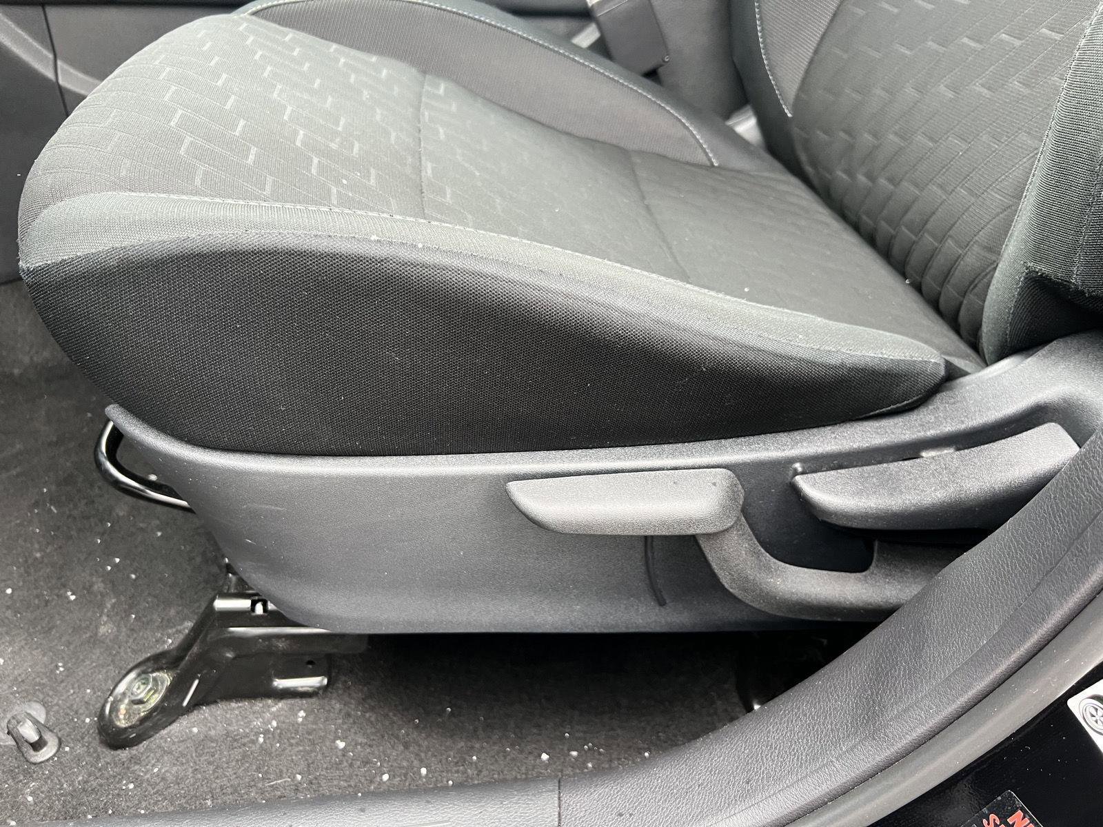 Used 2024 Nissan Kicks SV image 10