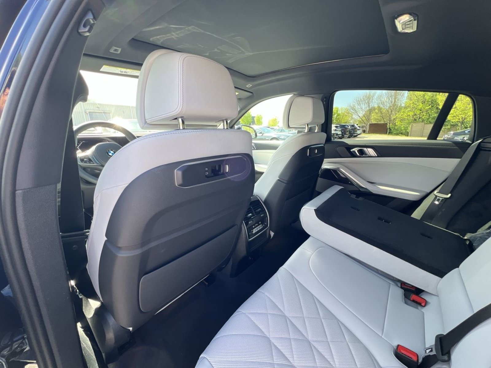 New 2026 BMW X6 xDrive40i AWD/4WD image 23
