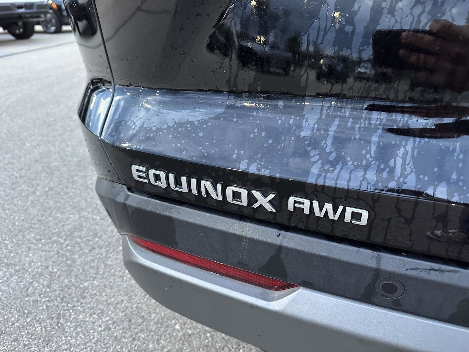 Used 2025 Chevrolet Equinox LT AWD/4WD image 5