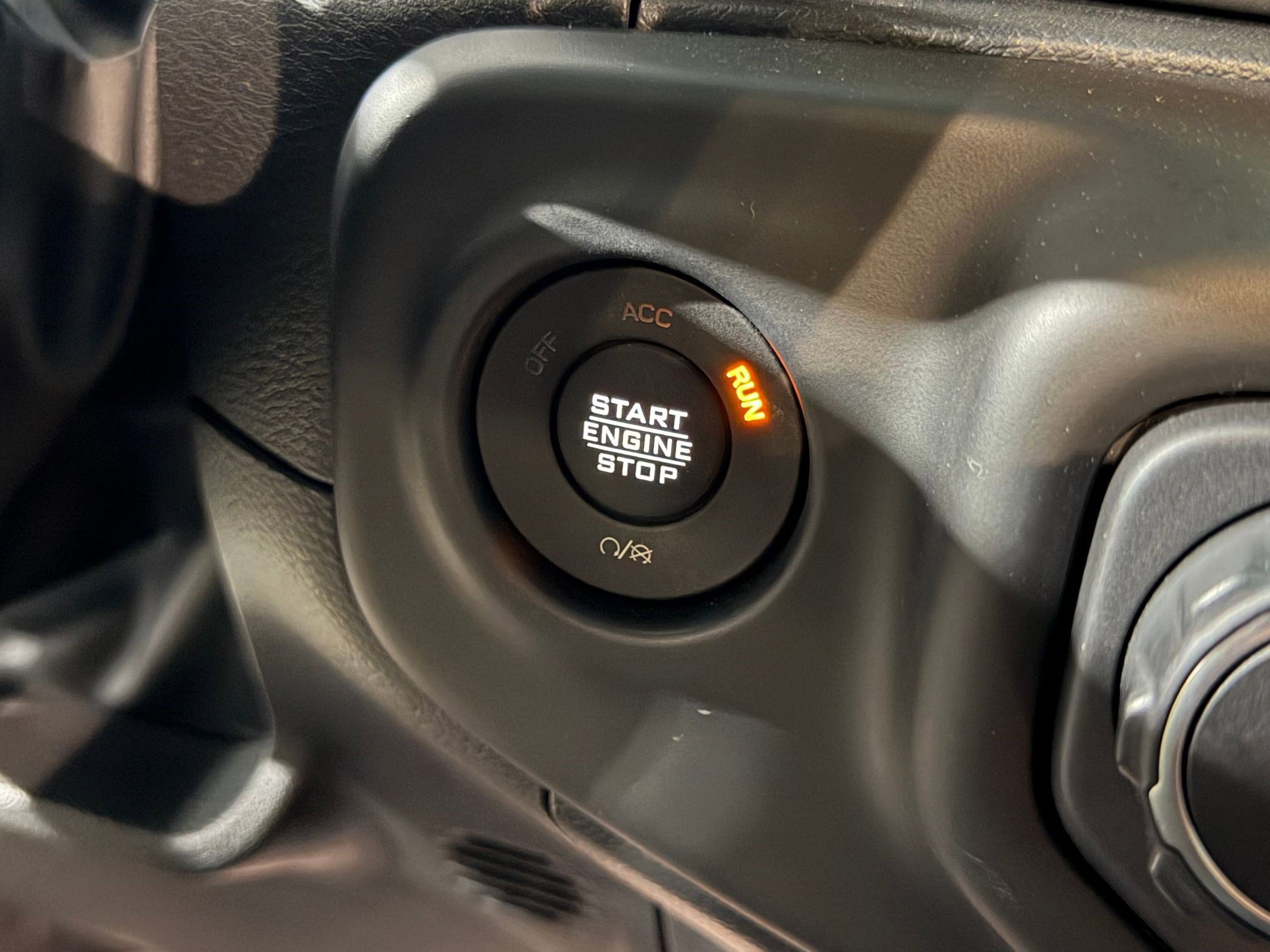 Used 2023 Jeep Wrangler Unlimited image 30