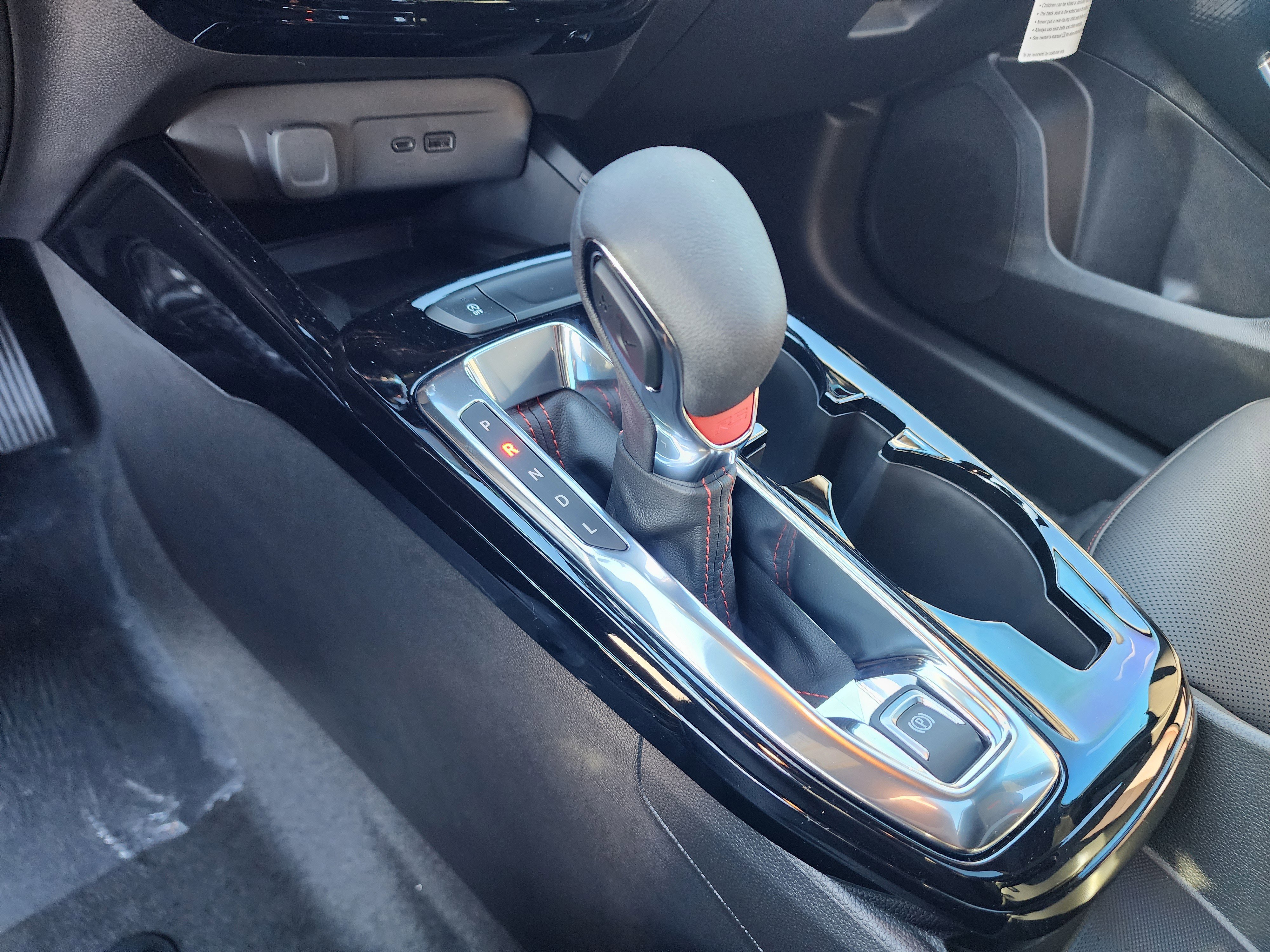 New 2026 Chevrolet Trax RS w/ Sunroof Package image 34