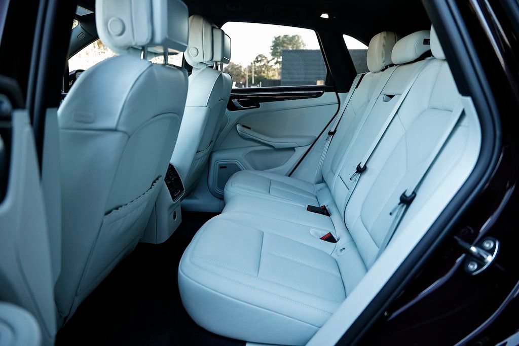 New 2026 Porsche Macan AWD/4WD image 27