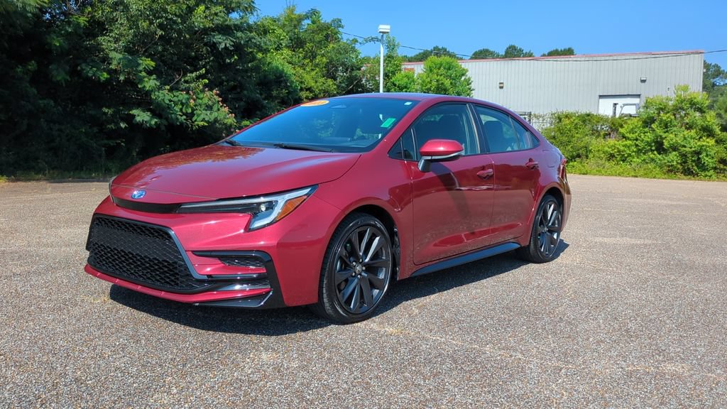 Used 2023 Toyota Corolla SE FWD image 1